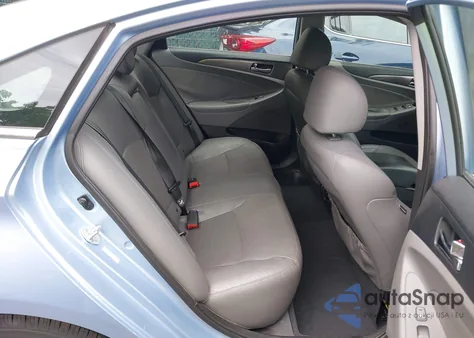 2012 Hyundai Sonata Hybrid z USA, uszkodzony, nr VIN KMHEC4A48CA054307